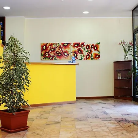 Hotel Nuovo Faro Capo dʼOrlando